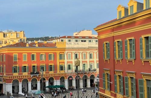 Jean-Medecin Apartment | Stylish Loft with Balcony Overlooking Massena Square