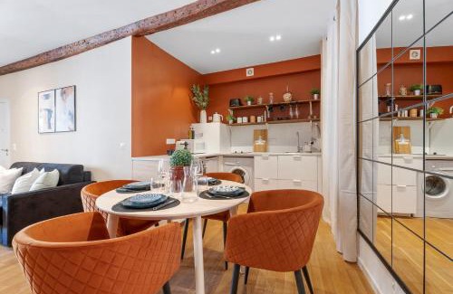 Jean-Medecin Apartment | Chic Escape at Nice Renting - 9b Massena with Family Amenities
