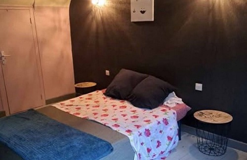 Squiffiec Bed & Breakfast | Nice room in a family home