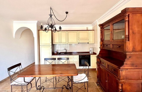 Los Realejos Apartment | Oceanfront Apartment with Pool & Spa in Playa - 10/10 Rated