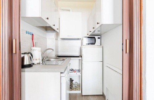 Calvairate Apartment | Cozy Studio Apartment with Essential Amenities Awaiting You