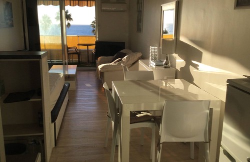Fabron Apartment | Cozy Oceanfront Studio with Exceptional Guest Rating 9.4