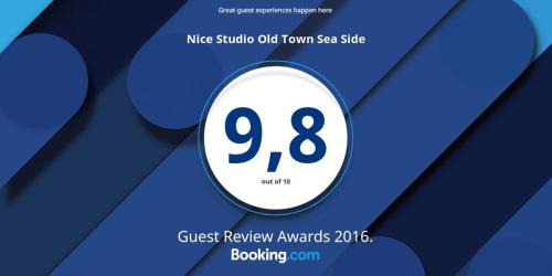 Old Town Apartment | Guest Rated 9.7 - Nice Studio in Old Town by the Sea