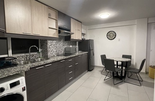 Guayaquil Apartment | Cozy Suite Steps from Malecon 2000 and Panama Street
