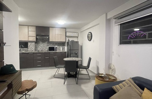 Guayaquil Apartment | Cozy Suite Steps from Malecon 2000 and Panama Street
