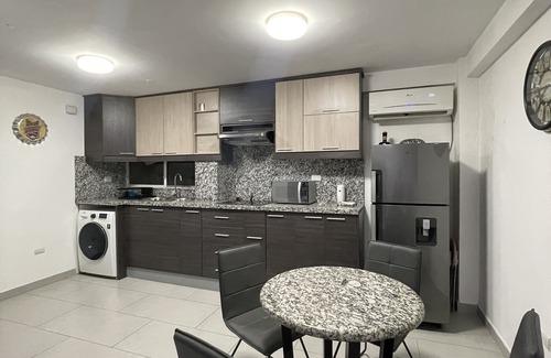 Guayaquil Apartment | Cozy Suite Steps from Malecon 2000 and Panama Street