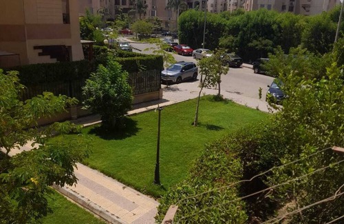 Sheikh Zayed City Apartment | Perfect Three-Bedroom Flat with Pet-Friendly Amenities
