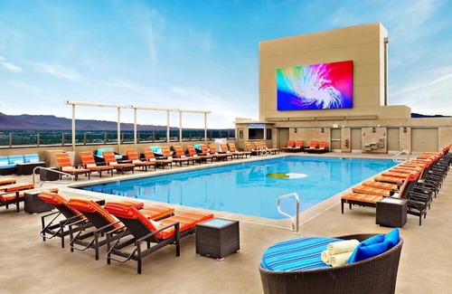 Gateway District House | Ideal Stay Near Strat Casino Strip, Las Vegas - Family Friendly