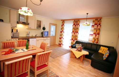 Reichenau Apartment | Nice vacation apartment directly at the Panoramabahn, ski in/ski out