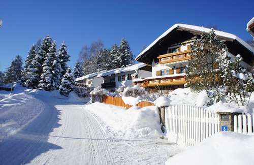 Tuernitz Apartment | Idyllic Apartment in Lower Austrian Prealps - 10/10 Rated