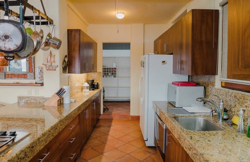 Zihuatanejo Villa | Relaxing Getaway Under Zihuatanejo's Warm Sun & Pool
