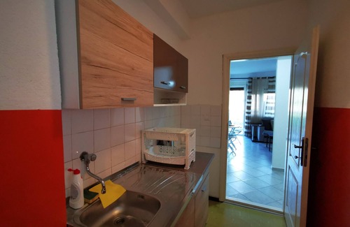 Bjelisi House | Scenic Views and Cozy Rooms with Complimentary Breakfast