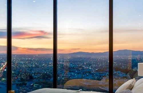 Queretaro Apartment | Scenic Views with Spa and Pool Access for Your Stay