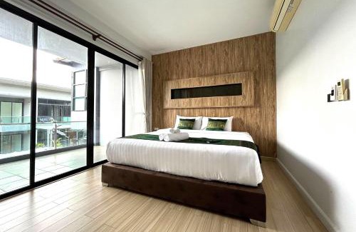 Na Mom Villa | Relaxing Villa Resort with Pool and Hot Tub Amenities