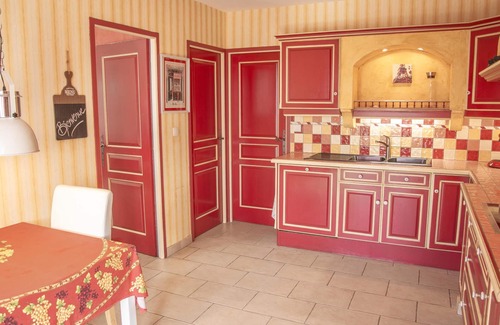 Montaigu-de-Quercy House | Elegant Villa with Private Pool and Family-Friendly Amenities