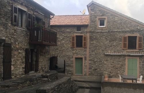 Sant'Andrea-di-Bozio House | Ideal Retreat at Nice Village House with Lake Views & Spa