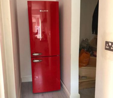 Lacey Green House | Comfortable 2 Bedroom Retreat with Parking & Pet-Friendly