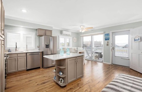 Montego Bay Condo | Renovated Oceanside Condo with Ocean View & Kitchen