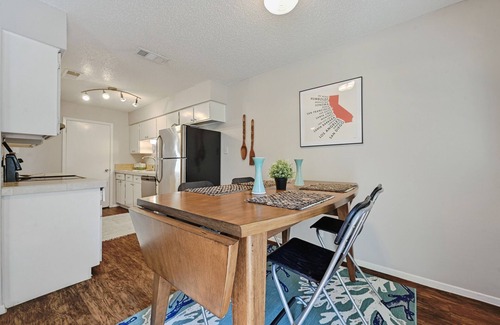 Balcones Terrace House | Updated 2BR/2BA Retreat in Prime Location - Guest Rated 10