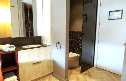 Rathmines Apartment | Inviting Niche Living Rathmines with Pool & Kitchen Access