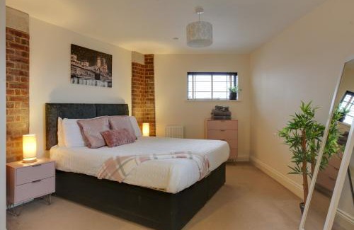 Braintree Apartment | Family-Friendly Niche Water Tower Apartments with Great Reviews