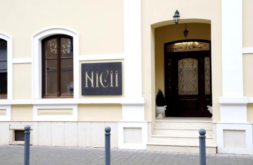 Alba Iulia House | Nicii
