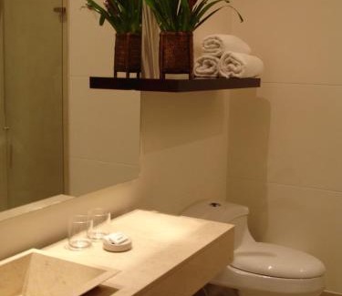 Financial District Hotel | Guest Favorite: Nico Apartasuites with Breakfast & Family Care