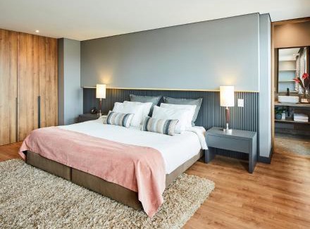 Financial District Hotel | Guest Favorite: Nico Apartasuites with Breakfast & Family Care