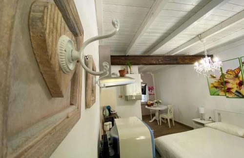 Sesto Calende Apartment | Nicolaus: Pet-Friendly Hotel with Breakfast & Family Amenities