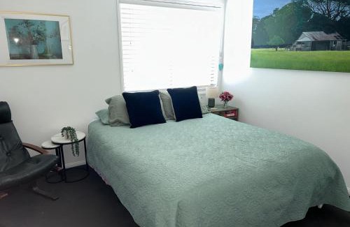 Gordon Park House | Cozy Swan Guest House: Kitchen Access & Top Reviews Await