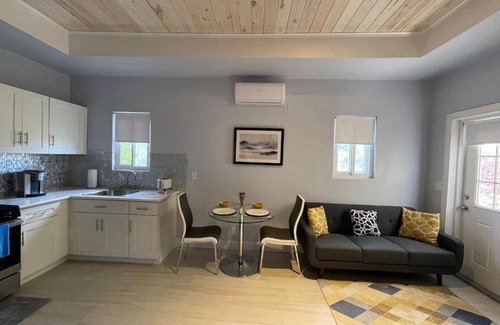 Royal Bahamian Estates Apartment | Explore Nicoles Nest: Guest Rated 9.8, Family-Friendly Studio