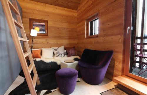 Albinen Ski Chalet | Discover Nid d'Amour, le Nain: Spa & Hot Tub Retreat