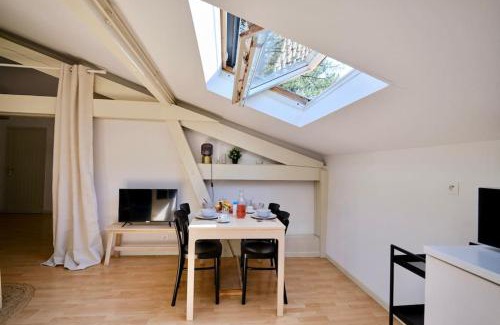 Soorts-Hossegor Apartment | Pet-Friendly Oceanfront Retreat: Nid de Line Hostal Naou