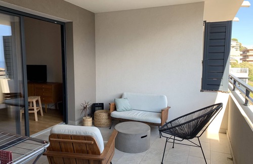 Ville-di-Pietrabugno Apartment | Cozy Sea View Retreat - Perfect for Families