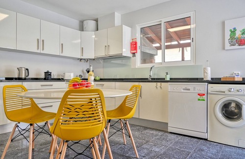 Machico Apartment | Experience Nidias Place: A Home with Spa and Breakfast
