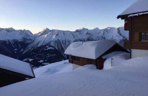 Reckingen Apartment | Family-Friendly Nido Alpino Fiescheralp with 9.3 Rating