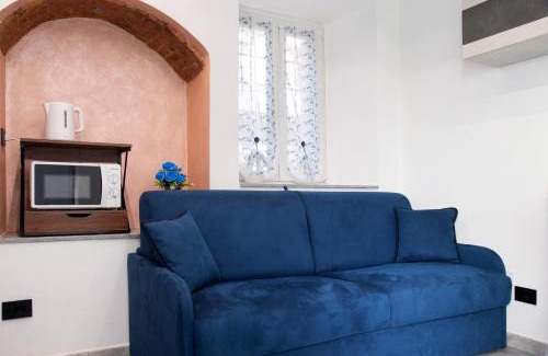 Bisuschio Apartment | Family-Friendly Retreat at Nido Cicogna for Memorable Stays