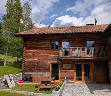 Casetti Apartment | Discover Nido del Brenta: Pet-Friendly Retreat with 9.7/10
