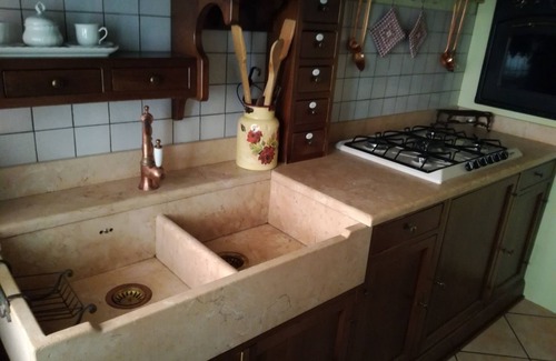 Intra House | Discover Nido Di.Vino on Lago Maggiore with Kitchen Access