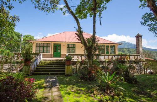 Tumbaco Hotel | Explore Niebli Historical Farm & Lodge near Pululahua Volcano