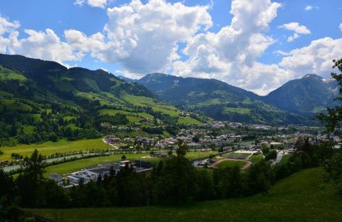 Maschl Apartment | Family-Friendly Retreat at Niederstallnhof - Rated 9/10