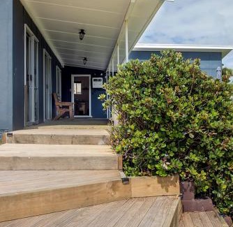 Coopers Beach House | Family-Friendly Retreat at Nigel's Crib, Coopers Beach