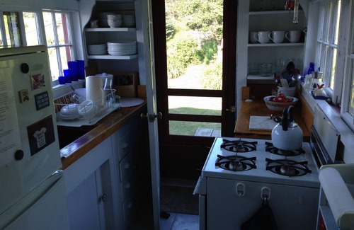 Monhegan Island Cottage | Idyllic Night Duck Cottage: Oceanfront Bliss Awaits You