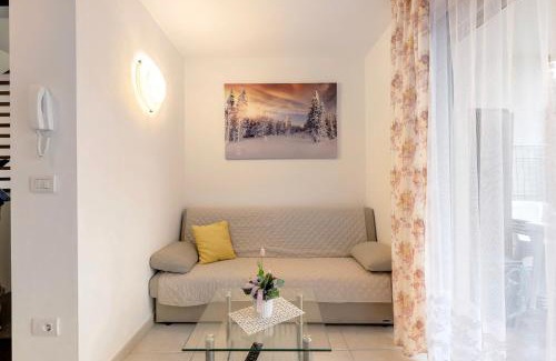 Predazzo Apartment | Pet-Friendly Escape at Night and Day 4 - Rated 10/10