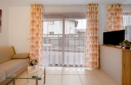 Predazzo Apartment | Pet-Friendly Escape at Night and Day 4 - Rated 10/10