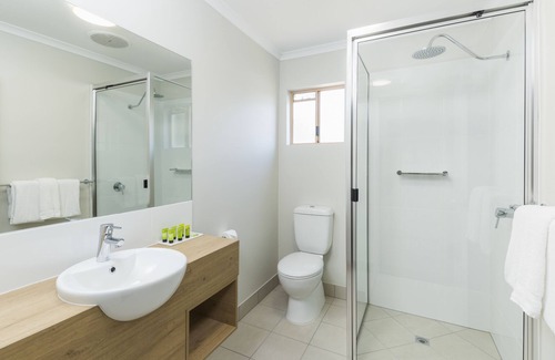 Earlville Hotel | Discover the Nightcap at Balaclava Hotel: Guest Rated 9/10