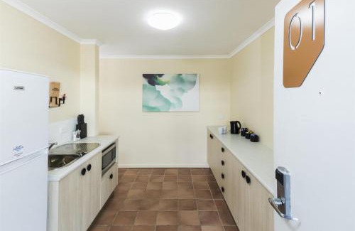 Earlville Hotel | Discover Nightcap At Balaclava Hotel - 4-Star Family Escape