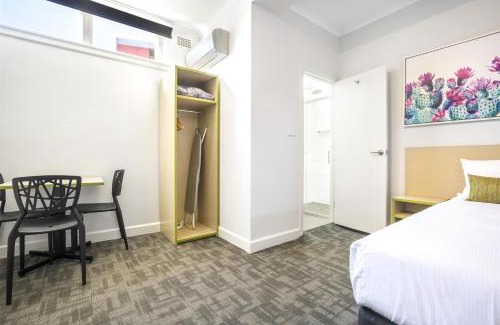 Yagoona Hotel | Cozy Stay at Nightcap Hume Hotel with Family-Friendly Perks