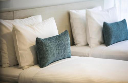 Davoren Park Hotel | Inviting Stay at Nightcap at Playford Tavern with Breakfast