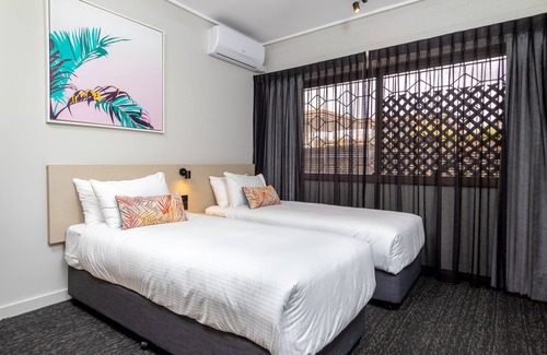 Springwood Hotel | Discover Nightcap at Springwood Hotel: Pool & Family-Friendly